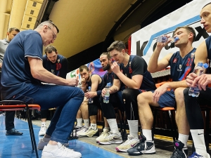 Stal skruszona na wyjeździe!